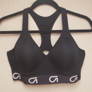 GapFit High Impact Sports Bra